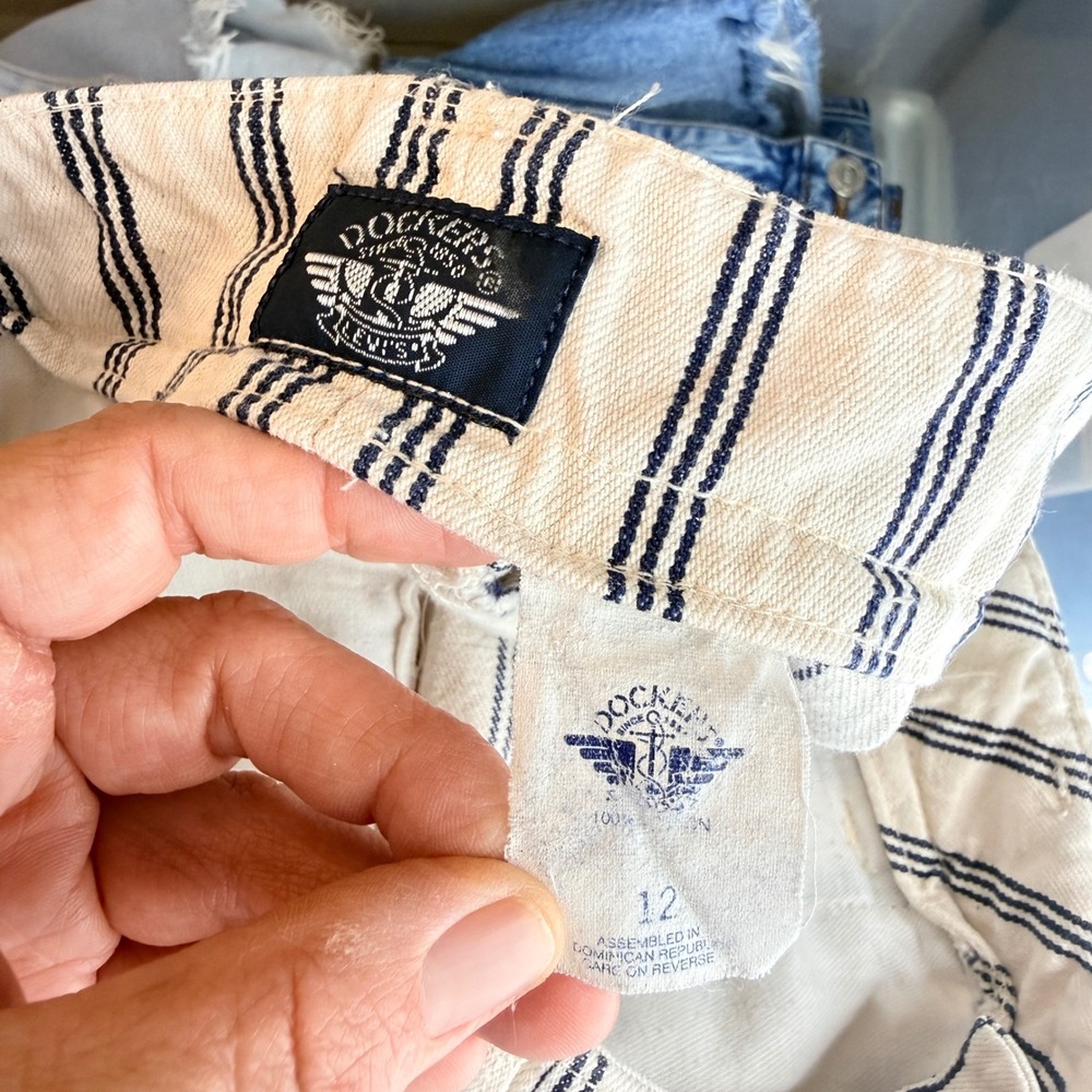 Vintage Dockers Striped 100% Cotton Walking Casual Shorts Pleated Cream Size 12 - Picture 5 of 7